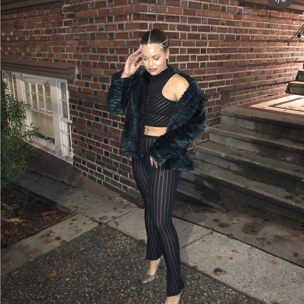 LC ‼️ PLT Black Striped Matching Set